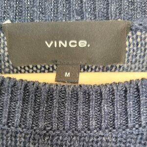 Men's Vince Light sweater,  size medium,  blue color